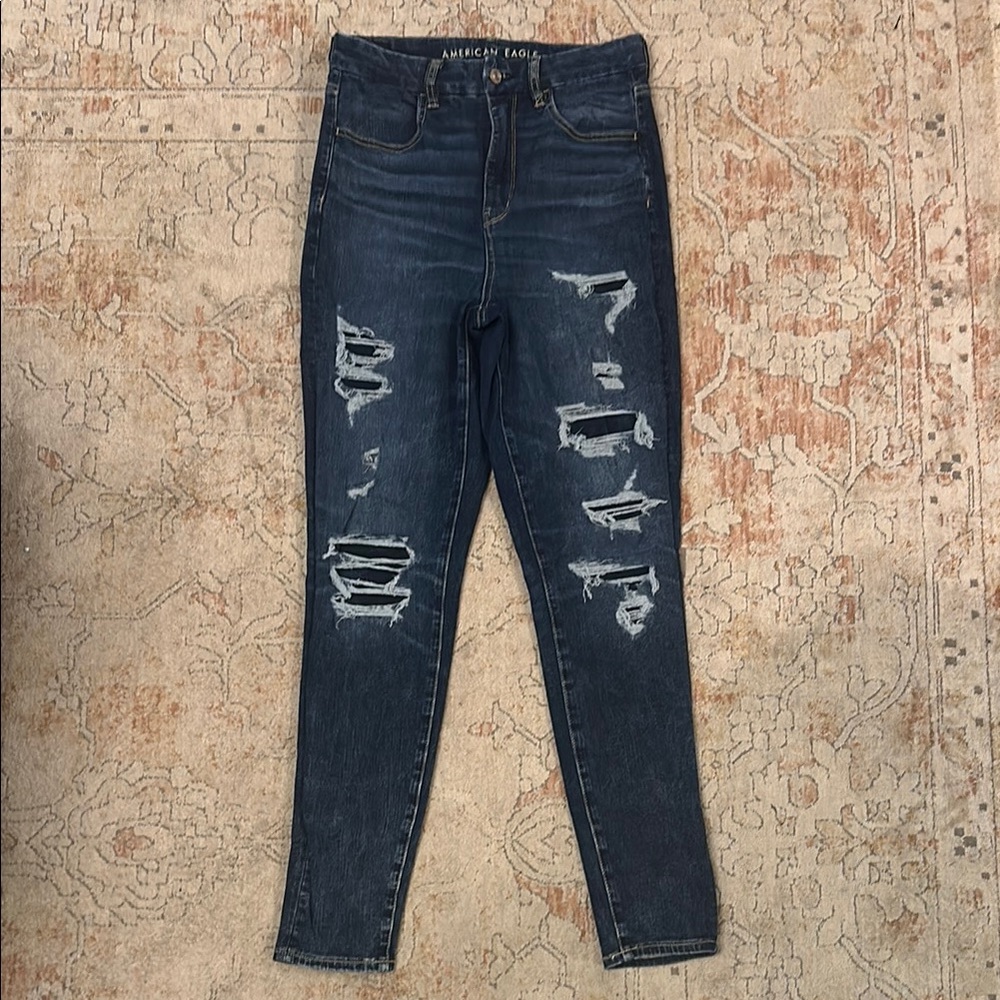 American Eagle Outfitters Women's Distressed THE DREAM JEAN